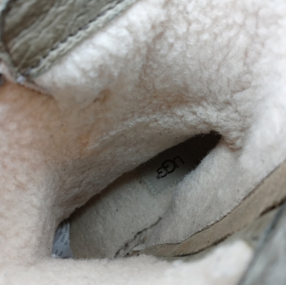 UGG "Niels II" Water Resistant Brown Leather /Sheepskin Shearling lined Bootie. - Picture 10 of 11